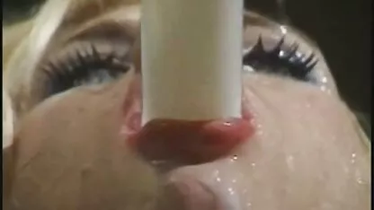 Rycerz Hazel Moore, Zgromadzenie darmowe filmy porno macocha