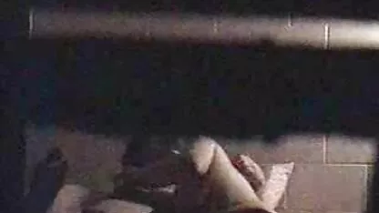 Jej krystalicznie azjatycka porno seks za pieniądze nastolatka pokazuje swojego kutasa miłosnego 1080p.